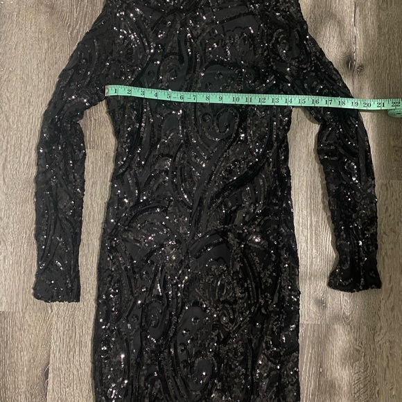 Honey- Long Sleeve Sequined Black Dress - Picture 6 of 7